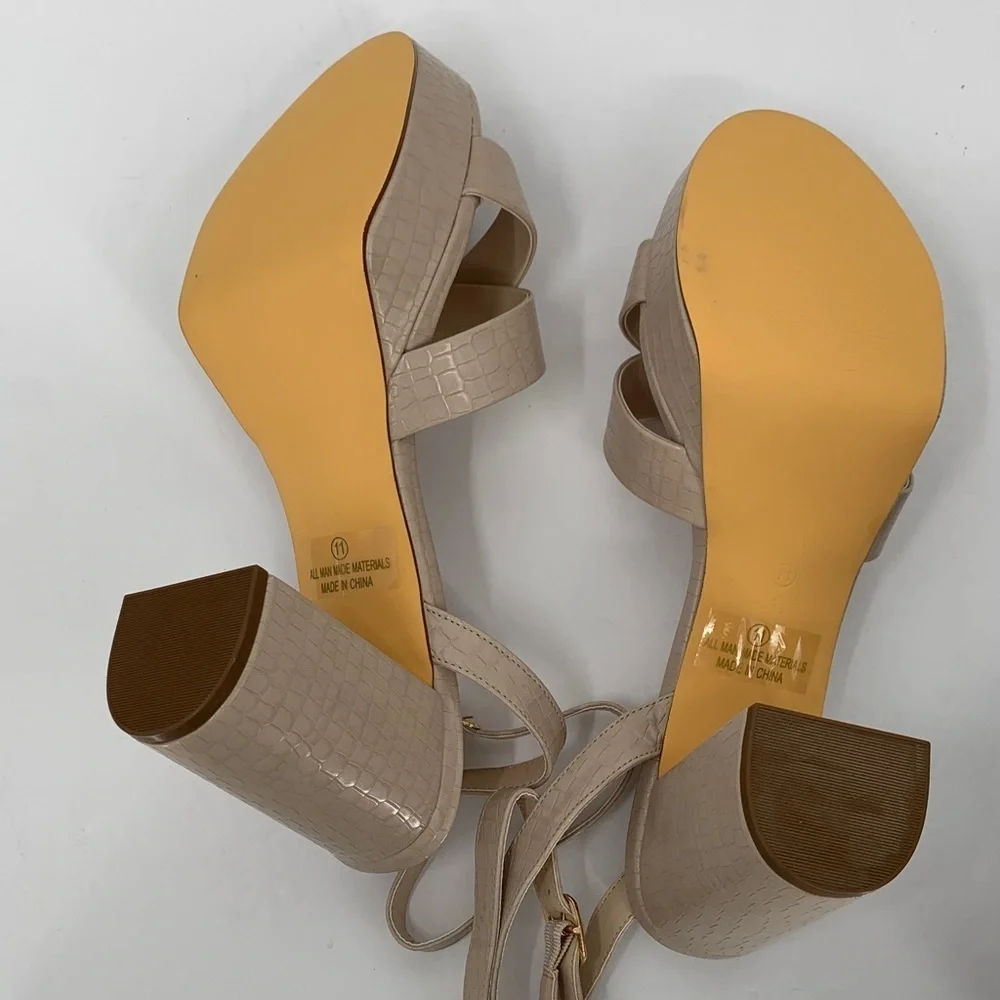 Lulus Selah platform ankle strap sandal nude tan croc heel chunky shoe new 11